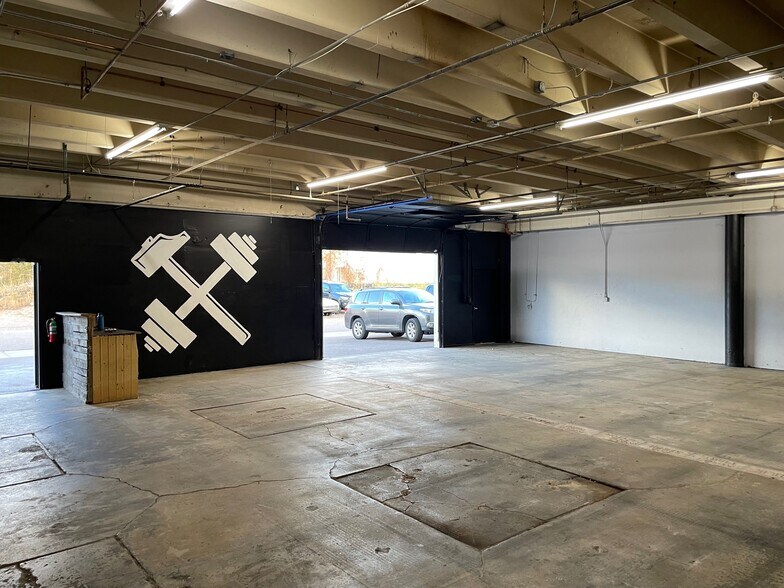 More Photos Of 555 Alter St, Broomfield Service For Lease