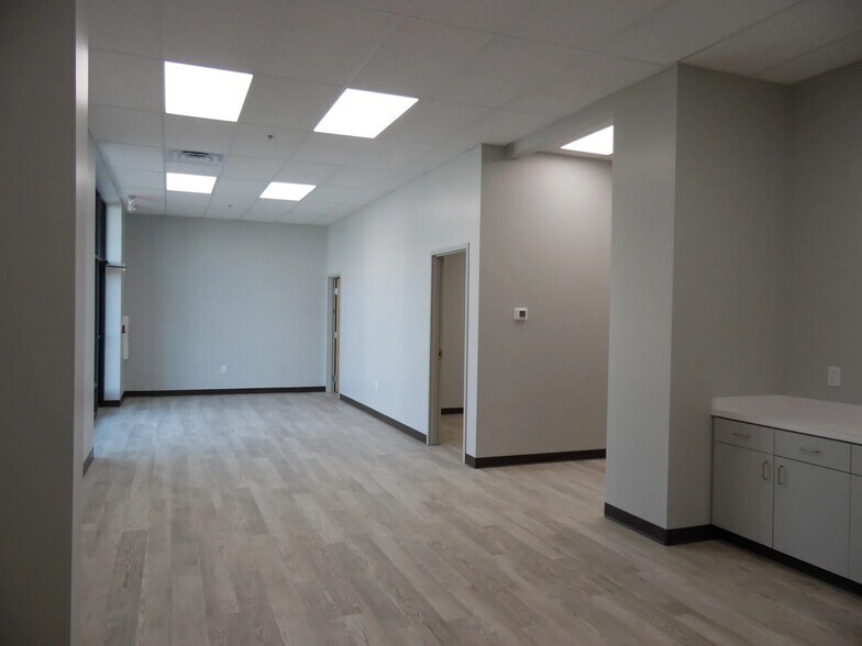 More Photos Of 252 Plemmons Rd, Duncan Unknown For Lease