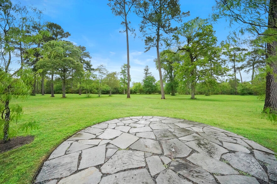 More Photos Of 25566 Bradbury Dr, Hockley Winery Vineyard For Sale