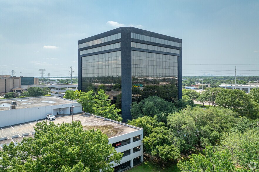More Photos Of 333 N Sam Houston Pky E, Houston Office For Lease