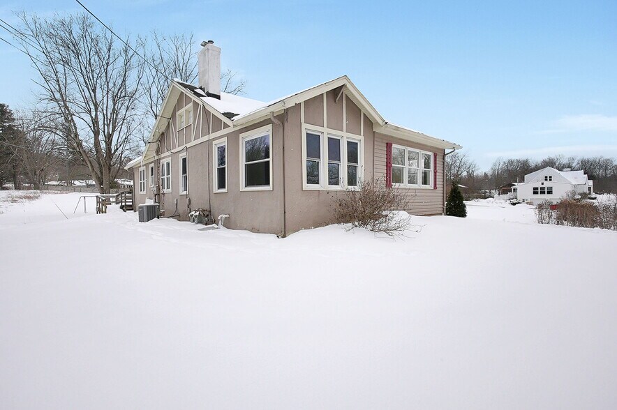 More Photos Of 1805 Columbus Rd, Granville Daycare Center For Sale