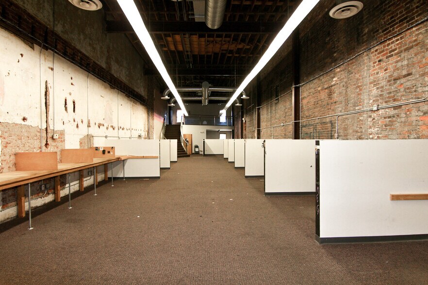 More Photos Of 1534 Main St, Columbia Medical For Lease