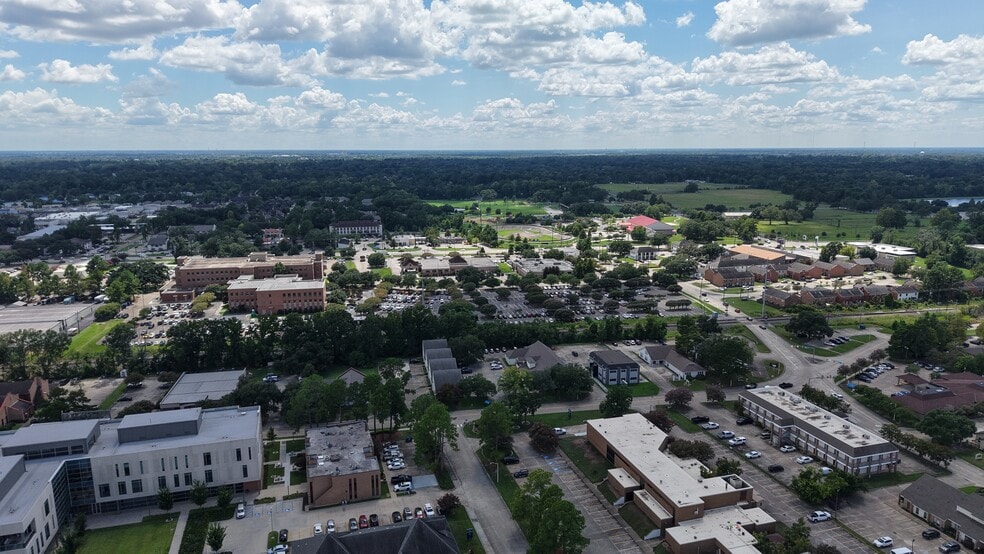 More Photos Of 7423 Picardy Ave, Baton Rouge Medical For Lease