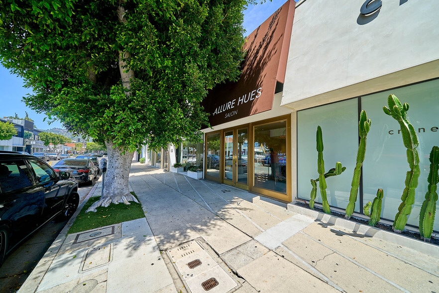 More Photos Of 130-134 S Robertson Blvd, Los Angeles Storefront For Sale