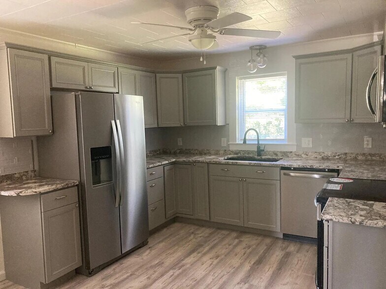 More Photos Of , Lexington Specialty For Sale