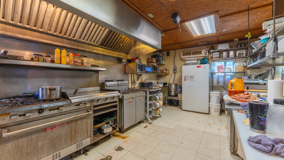 More Photos Of 6285 State Rte 7, Roach General Retail For Sale