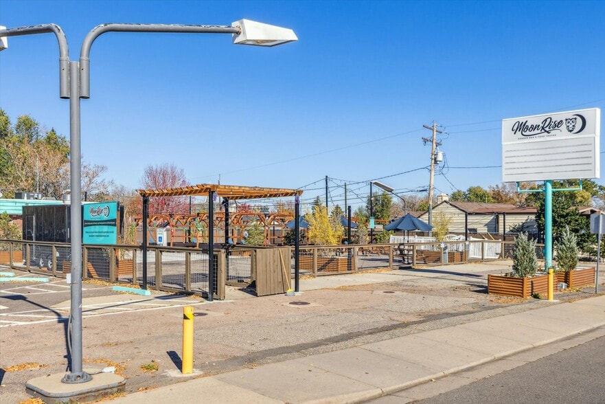 More Photos Of 6875 W 38th Ave, Wheat Ridge General Retail For Lease