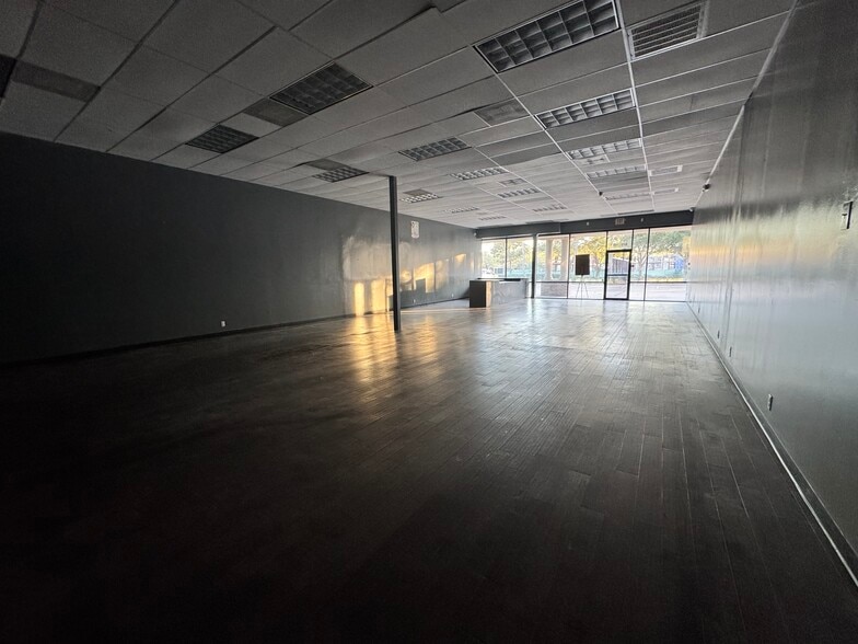 More Photos Of 20680 Westheimer Pky, Katy Unknown For Lease