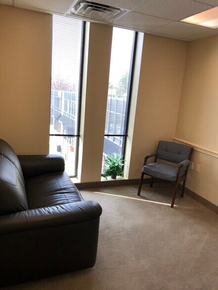 More Photos Of 6120 Brandon Ave, Springfield Medical For Sale