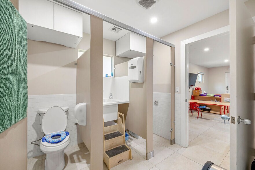 More Photos Of 6708 Gaddy St, Fort Pierce Daycare Center For Sale