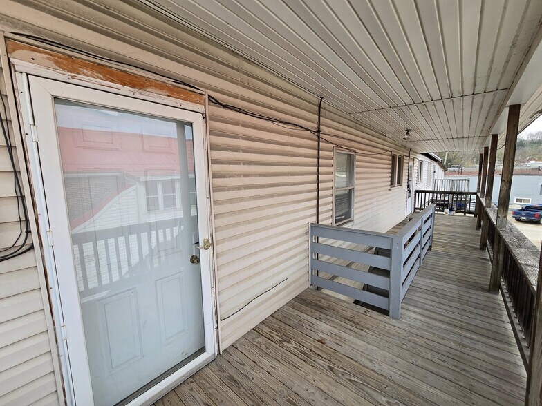 More Photos Of 547-549 E Mahoning St, Punxsutawney Storefront Retail Residential For Sale