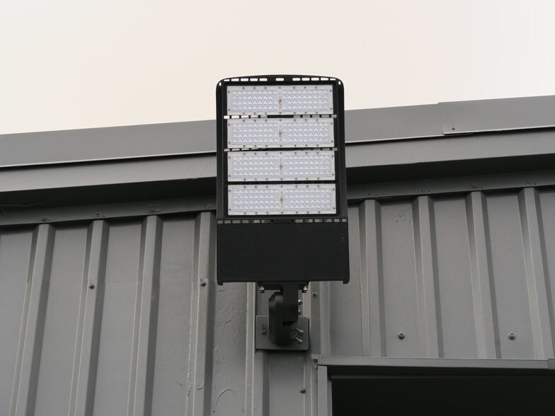 More Photos Of 5830 Star Ln, Houston Light Distribution For Lease