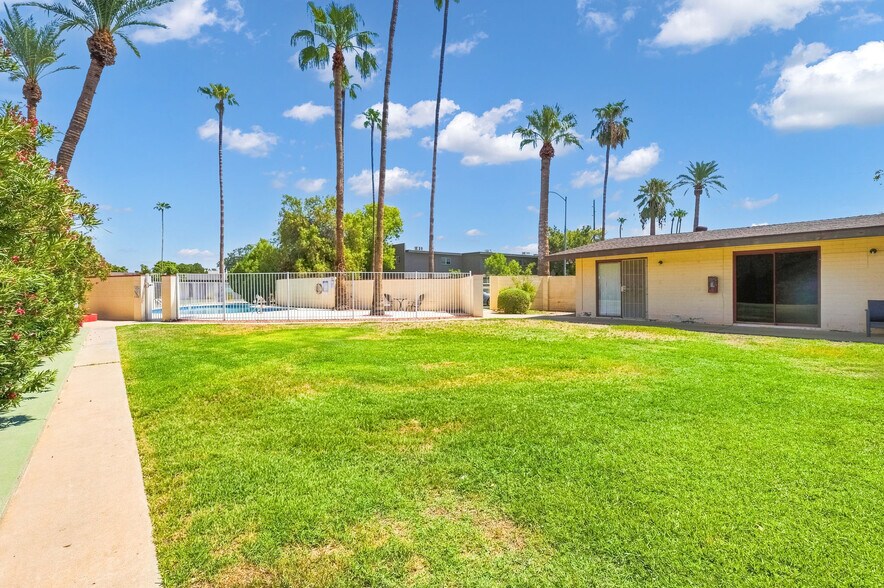 More Photos Of 1123 E Sierra Vista Dr, Phoenix Apartments For Sale