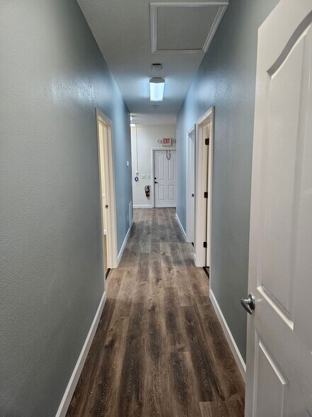 More Photos Of 10011-10021 Water Works Ln, Riverview Medical For Sale