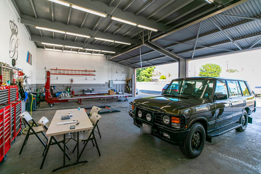 More Photos Of 10837 Burbank Blvd, North Hollywood Auto Repair For Sale