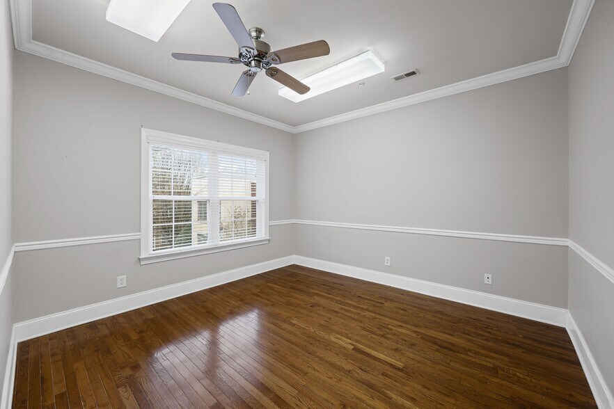 More Photos Of 321 Billingsly Ct, Franklin Loft Creative Space For Lease