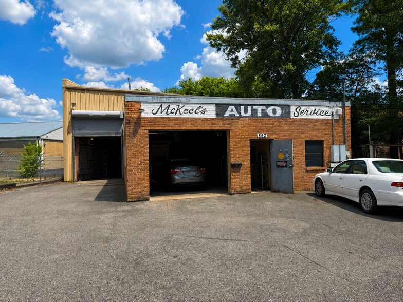 More Photos Of 862 Bartlett Rd, Memphis Auto Repair For Sale