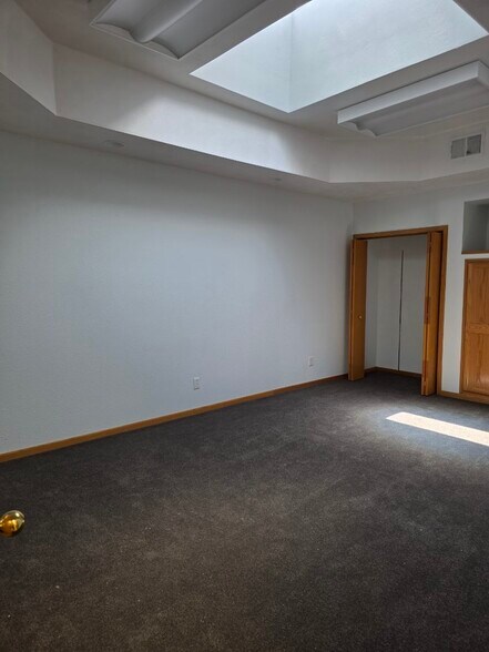 More Photos Of 1130 Sextonville Rd, Richland Center Medical For Lease