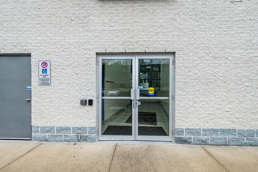 More Photos Of 1625 Albion Rd, Toronto Medical For Sale
