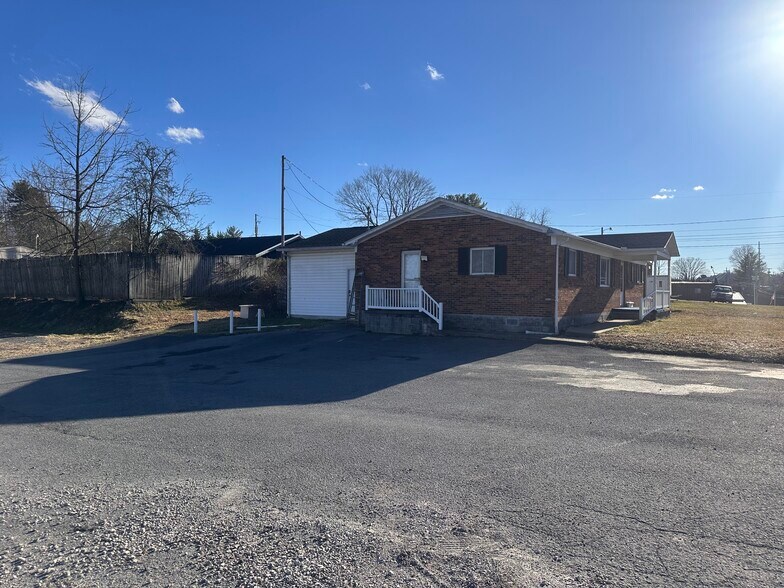 More Photos Of 346 Rural Acres Dr, Beckley Showroom For Sale