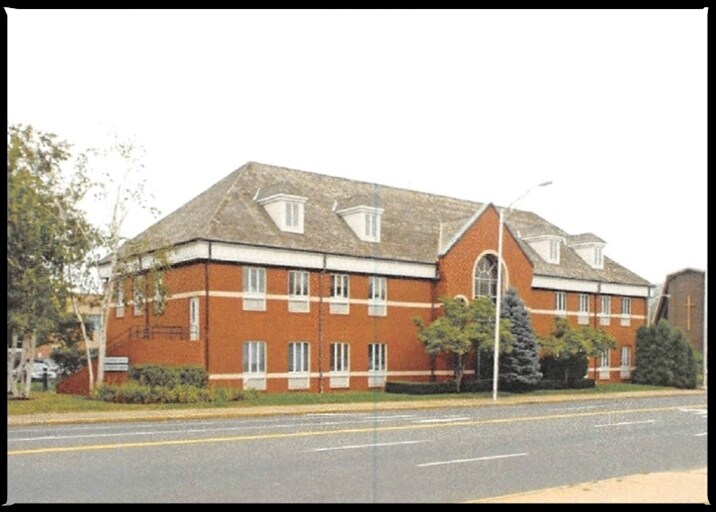 More Photos Of 10 N Main St, Bristol Medical For Lease