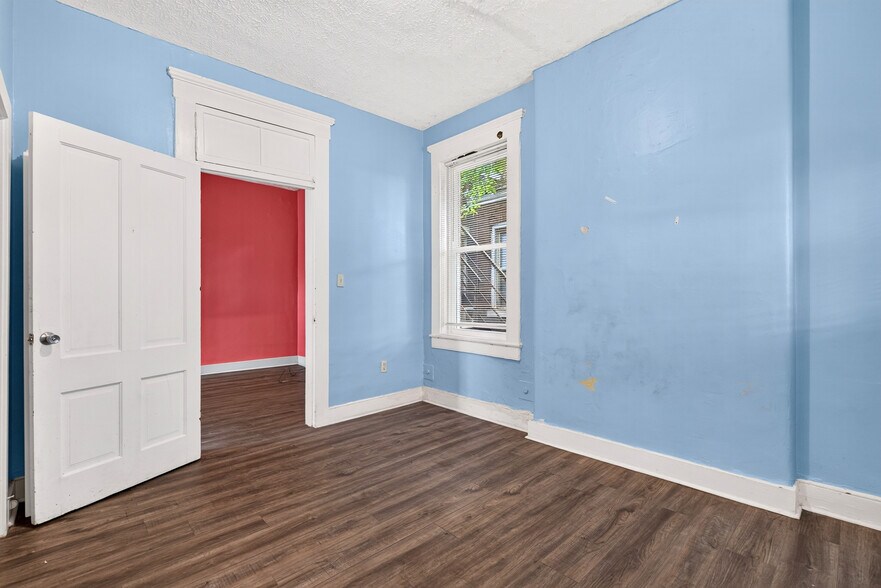 More Photos Of , Louisville Multifamily For Sale