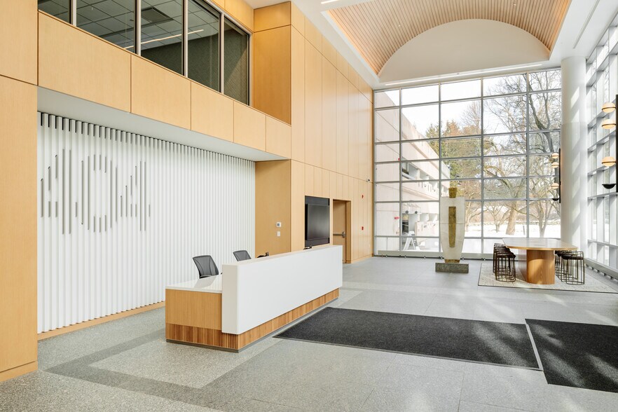 Primary Photo Of 404 Wyman St, Waltham Office For Lease