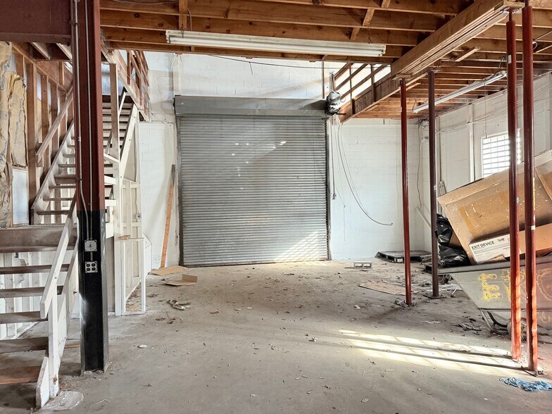 More Photos Of 577 Medford Ave, Patchogue Industrial For Sale