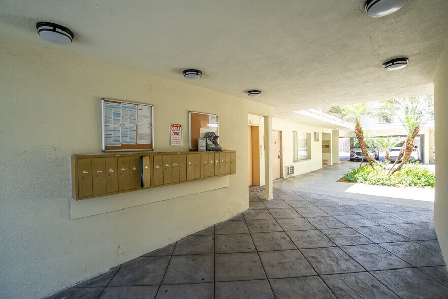More Photos Of 1041 S Corning St, Los Angeles Apartments For Sale