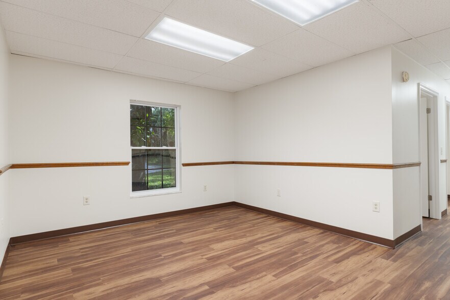 More Photos Of 9030 W Fort Island Trl, Crystal River Medical For Sale