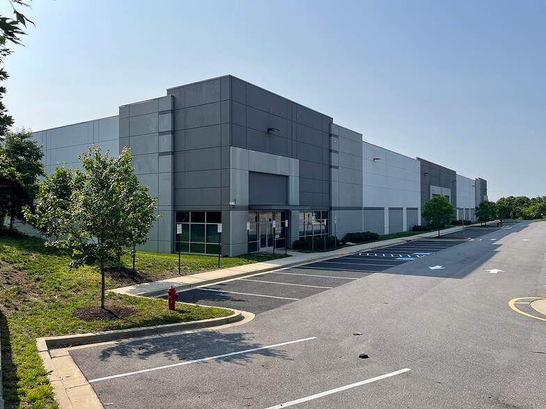 Primary Photo Of 1250 Stoney Run Rd, Hanover Distribution For Lease