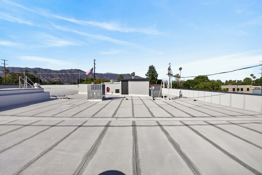 More Photos Of 703 S Main St, Burbank Food Processing For Sale