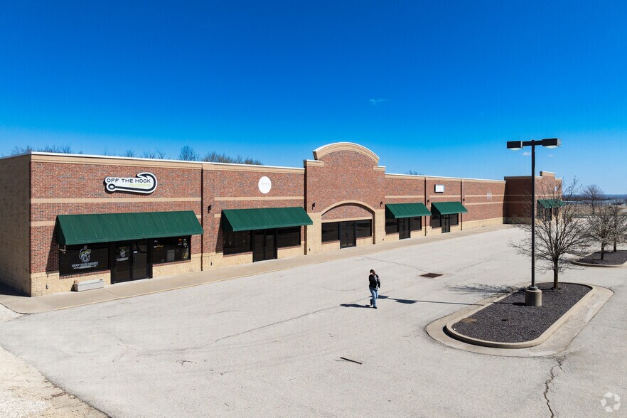 Primary Photo Of 14100-14104 Redfield Dr, Eugene Storefront For Sale