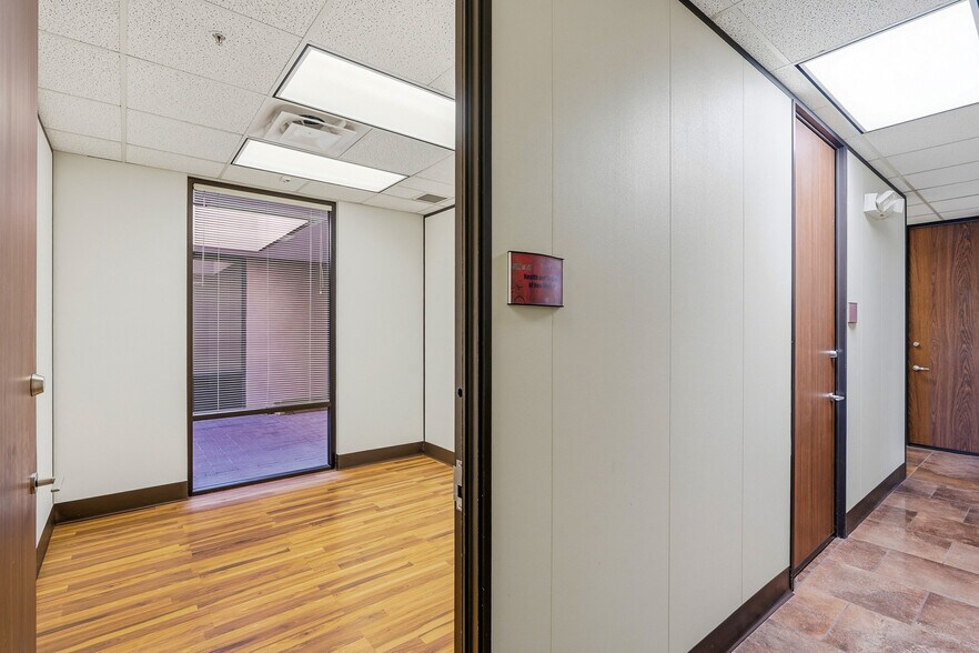 More Photos Of 3121 Amherst NE dr, Albuquerque Office For Sale