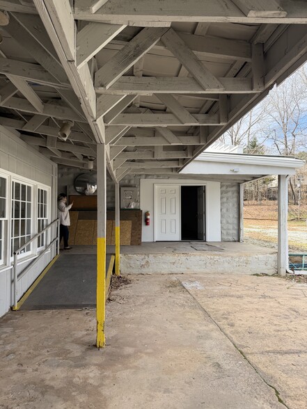 More Photos Of 2735 Huff Dr, Lawrenceville Warehouse For Sale