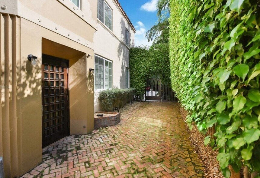 More Photos Of 1545 Meridian Ave, Miami Beach Hospitality For Lease