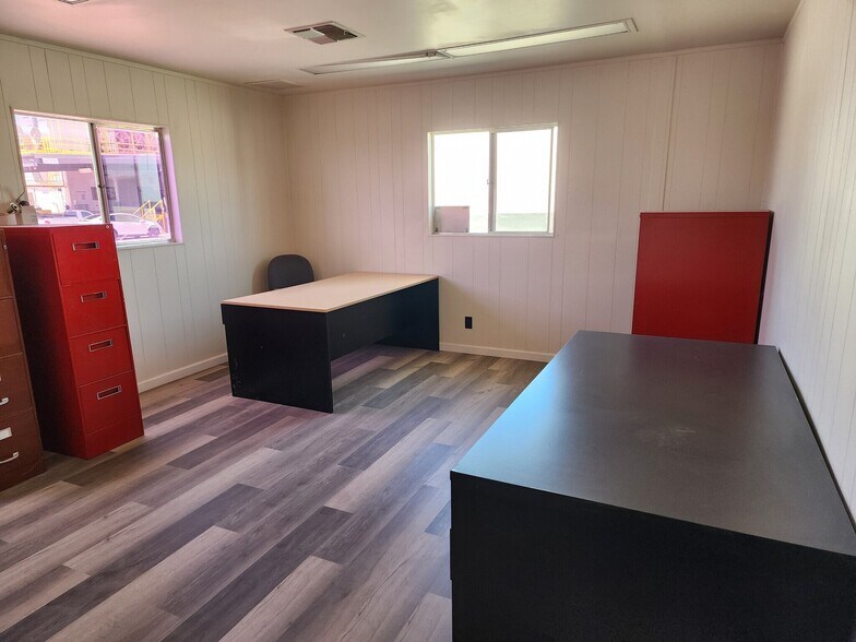 More Photos Of 369 Road 176, Delano Refrigeration Cold Storage For Sale