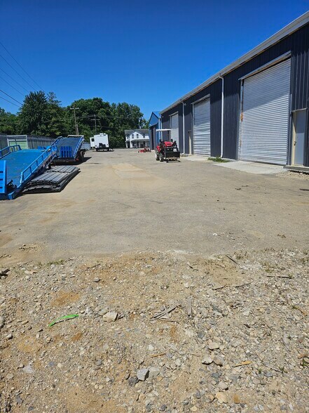 More Photos Of 9510 Seward Rd, Fairfield Warehouse For Sale
