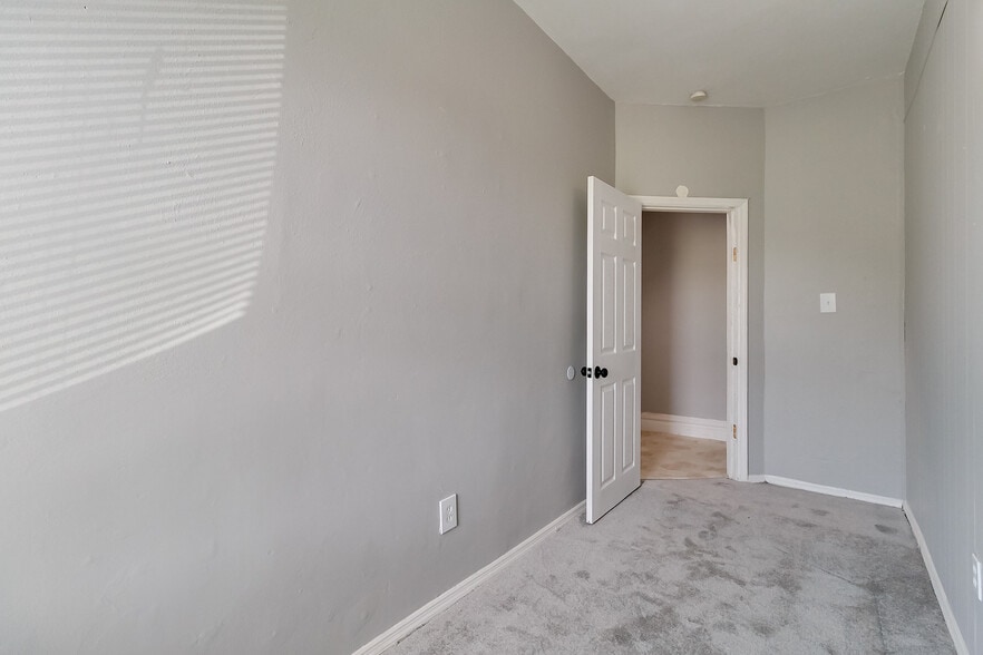 More Photos Of 1402 Granville Pl, Saint Louis Apartments For Sale