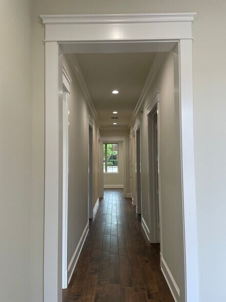 More Photos Of 6713 Old Jacksonville Hwy, Tyler Office For Sale