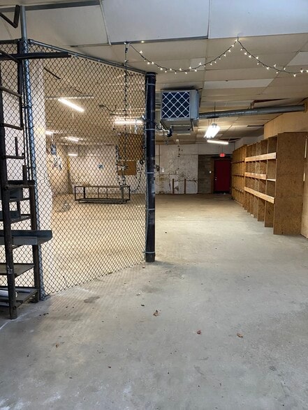 More Photos Of 22412 Perry Hwy, Zelienople Unknown For Lease