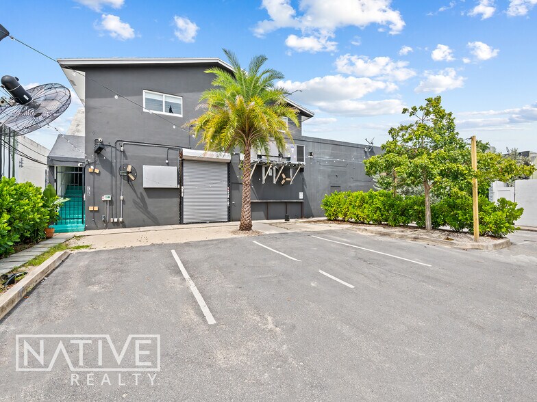 More Photos Of 702-704 NE 1st Ave, Fort Lauderdale Restaurant For Sale