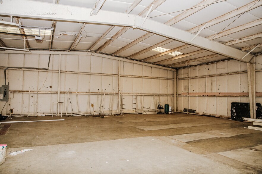 More Photos Of 603 Pilgrim Ave, Muscle Shoals Flex For Sale