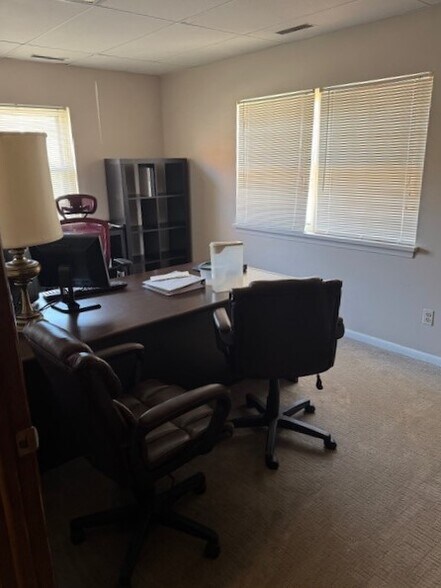 More Photos Of 105 Pearl St, Ypsilanti Office For Lease