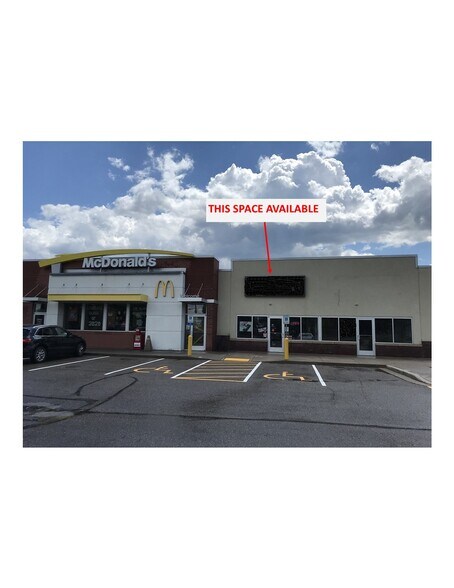 More Photos Of 2000 17th Ave, Bloomer Storefront Retail Office For Lease