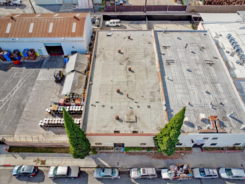 More Photos Of 15539 Vermont Ave, Paramount Manufacturing For Lease