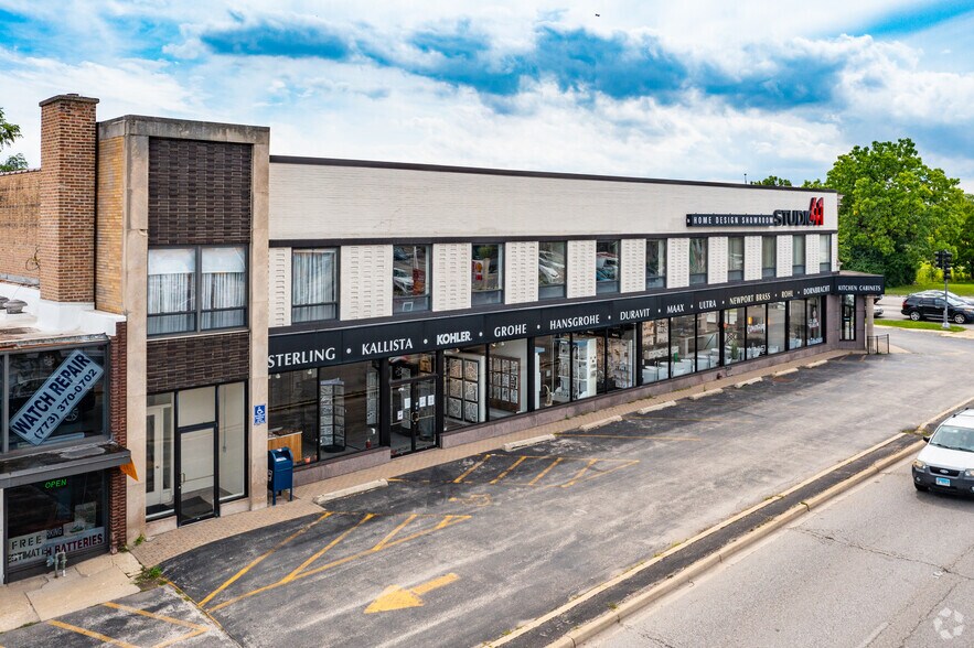 More Photos Of 7161 N Cicero Ave, Lincolnwood Office For Lease