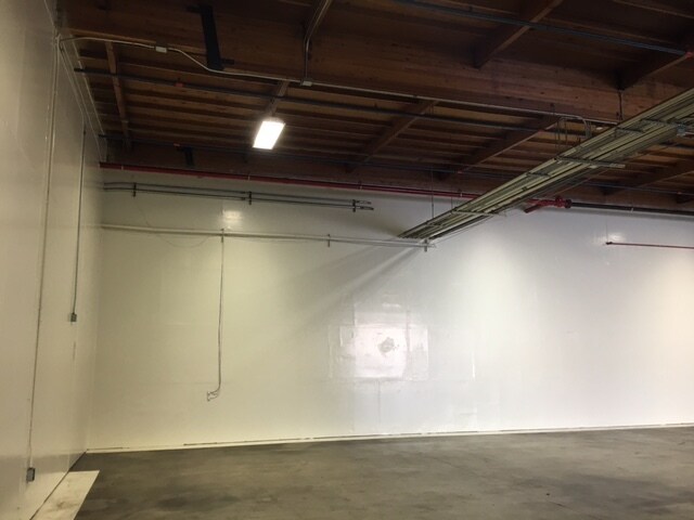 More Photos Of 380 Swift Ave, South San Francisco Warehouse For Lease