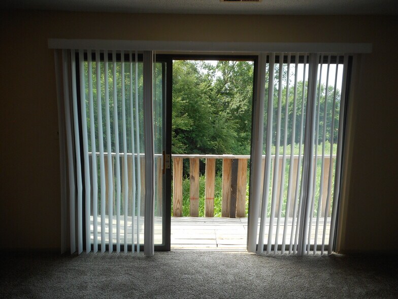 More Photos Of 8492 Lane Dr, Raytown Apartments For Sale