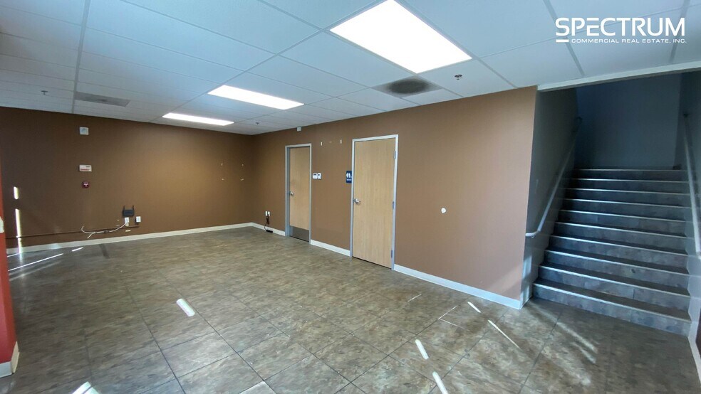More Photos Of 28522-28528 Constellation Rd, Valencia Warehouse For Lease